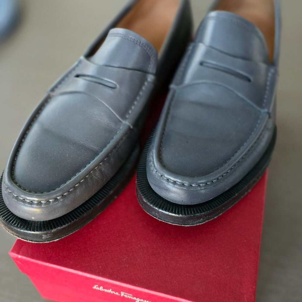 Salvatore Ferragamo Gray Penny Loafer | US 7 EE | Rare | Excellent